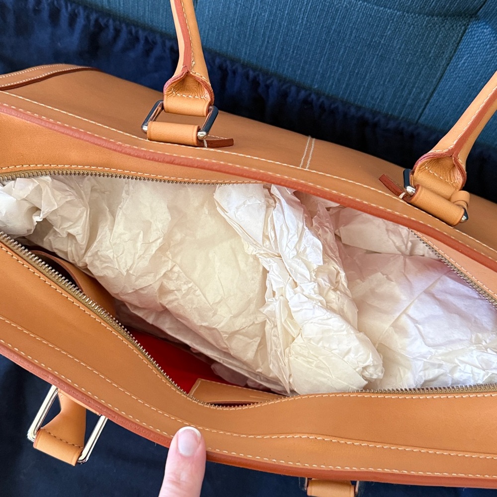 NWOT Dooney & Bourke Large Side Pocket Satchel Alto Style Leather Tan (RARE) - Picture 3 of 12